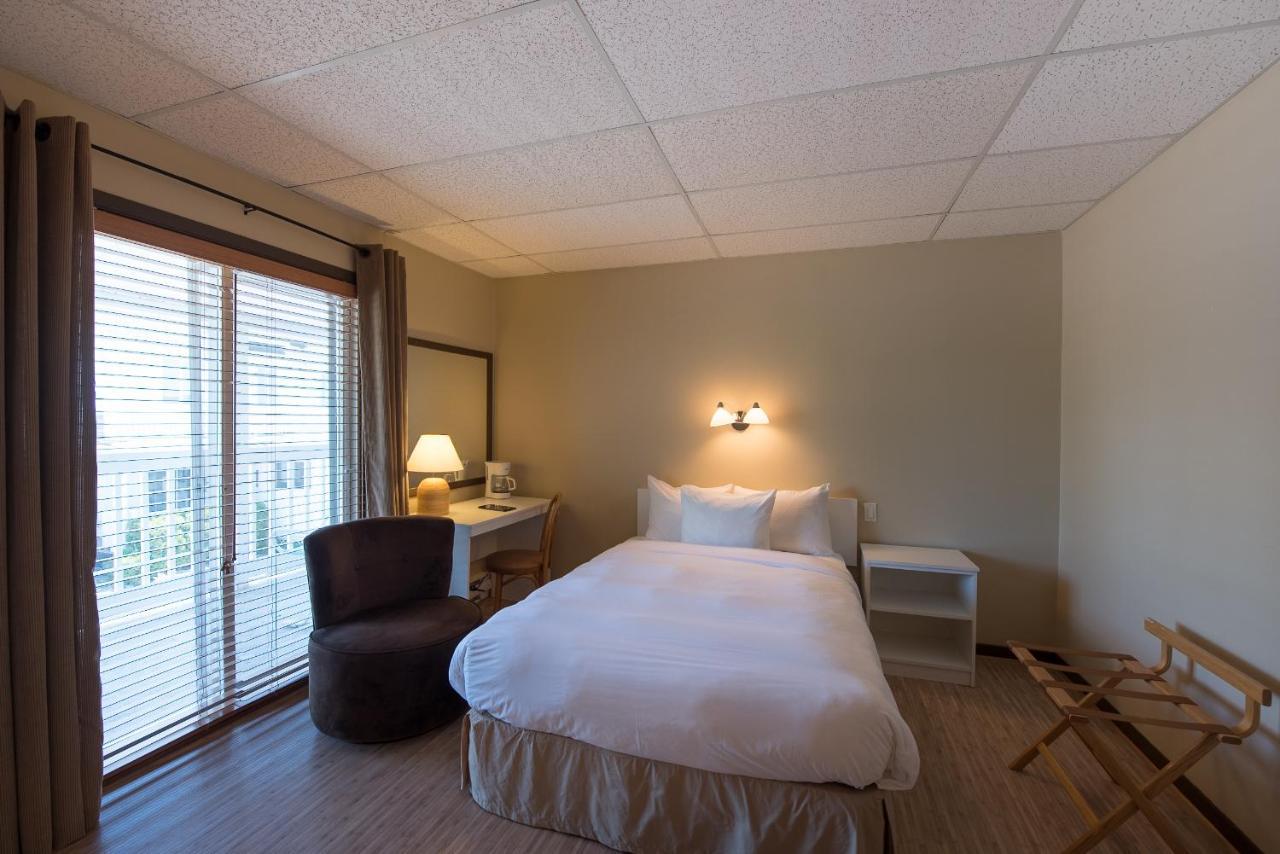 Hotel Aquamer Carleton-sur-Mer Εξωτερικό φωτογραφία