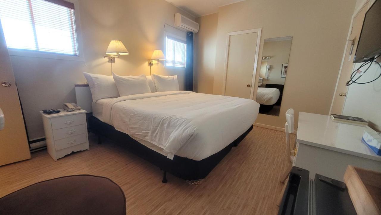 Hotel Aquamer Carleton-sur-Mer Εξωτερικό φωτογραφία