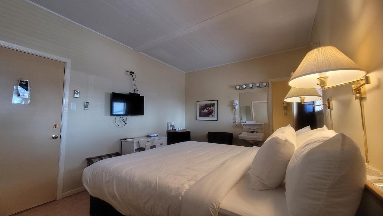 Hotel Aquamer Carleton-sur-Mer Εξωτερικό φωτογραφία