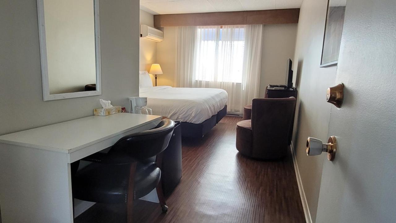 Hotel Aquamer Carleton-sur-Mer Εξωτερικό φωτογραφία