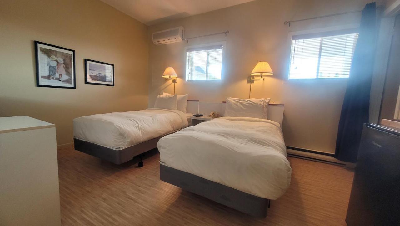 Hotel Aquamer Carleton-sur-Mer Εξωτερικό φωτογραφία