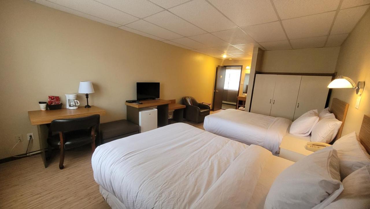 Hotel Aquamer Carleton-sur-Mer Εξωτερικό φωτογραφία
