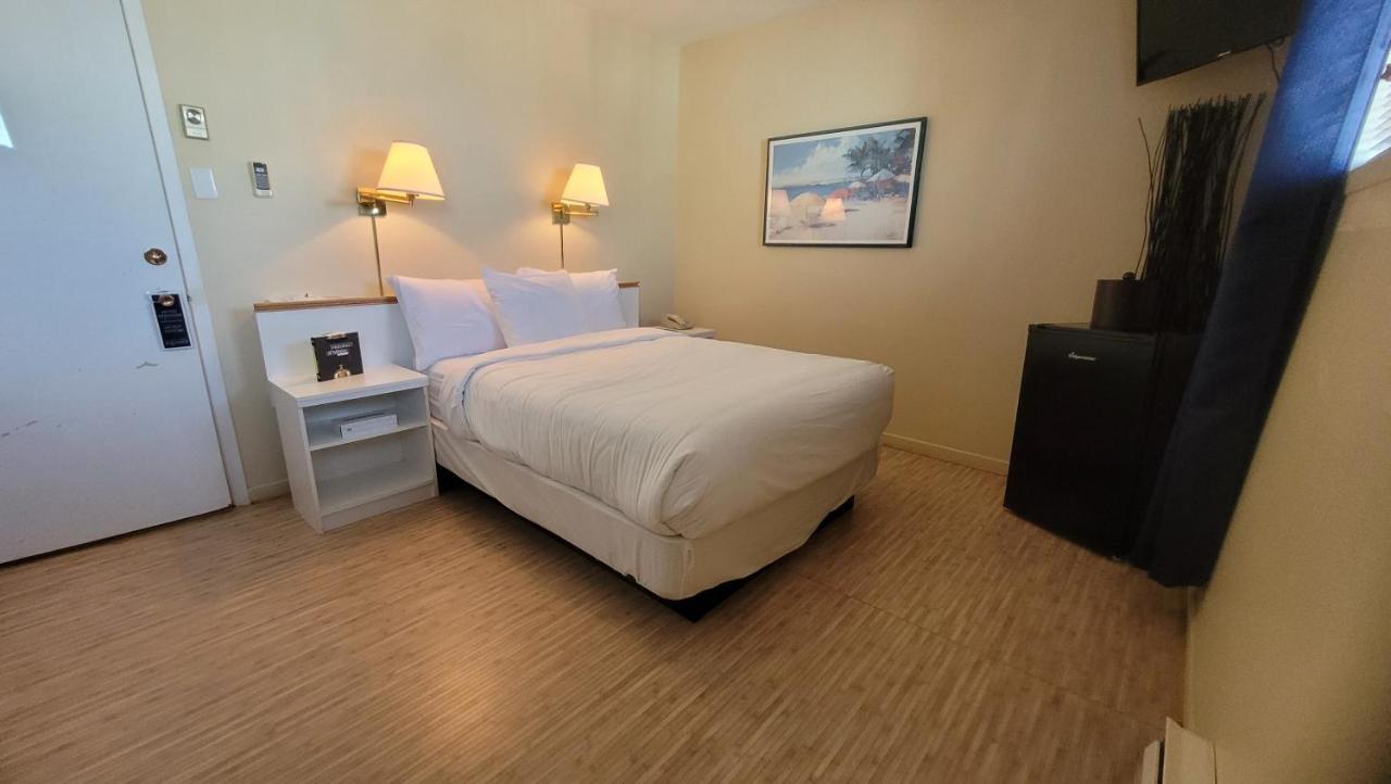 Hotel Aquamer Carleton-sur-Mer Εξωτερικό φωτογραφία