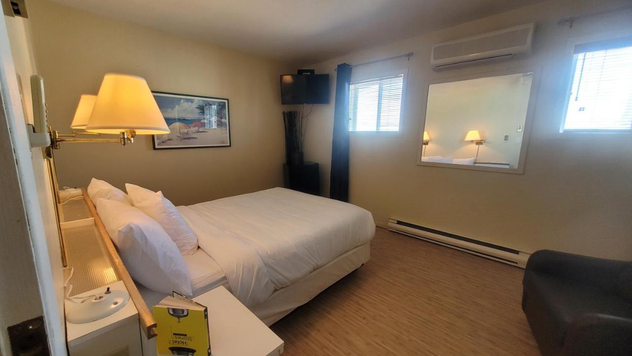 Hotel Aquamer Carleton-sur-Mer Εξωτερικό φωτογραφία